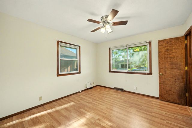 2625 Robin Rd, Salina, KS 67401