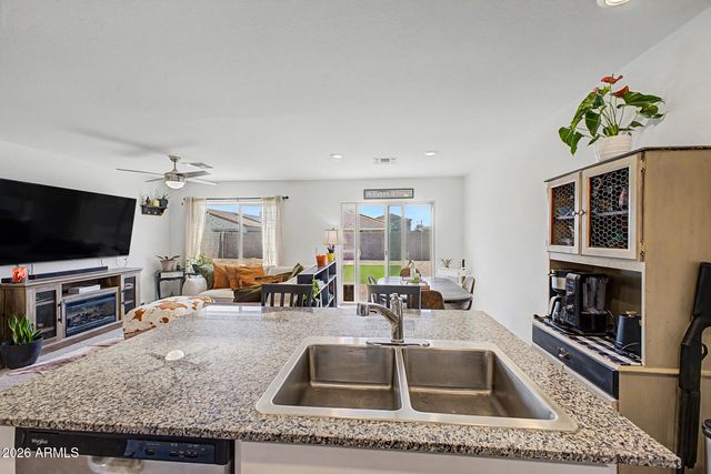 1673 W INCA Drive, Coolidge, AZ 85128
