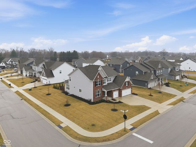 16565 Bigstone Drive, Fishers, IN 46040