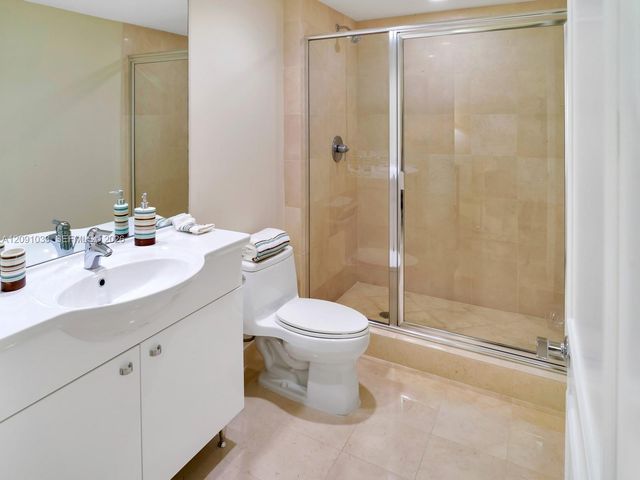 1850 S Ocean Drive 2203, Hallandale Beach, FL 33009
