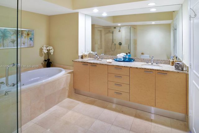 1850 S Ocean Drive 2203, Hallandale Beach, FL 33009