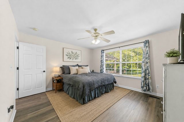 463 White Oak Trl, Spring Hill, TN 37174