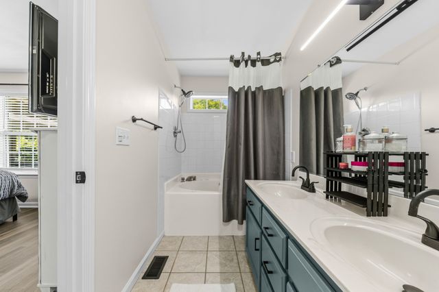 463 White Oak Trl, Spring Hill, TN 37174