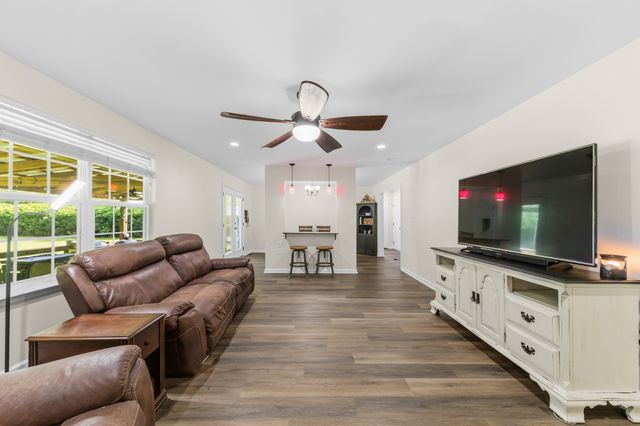 463 White Oak Trl, Spring Hill, TN 37174