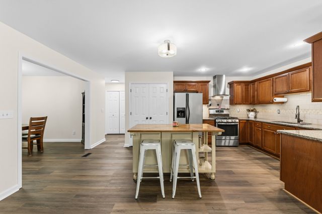 463 White Oak Trl, Spring Hill, TN 37174