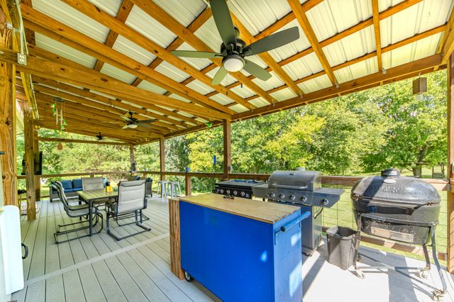 463 White Oak Trl, Spring Hill, TN 37174