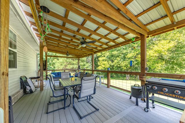 463 White Oak Trl, Spring Hill, TN 37174