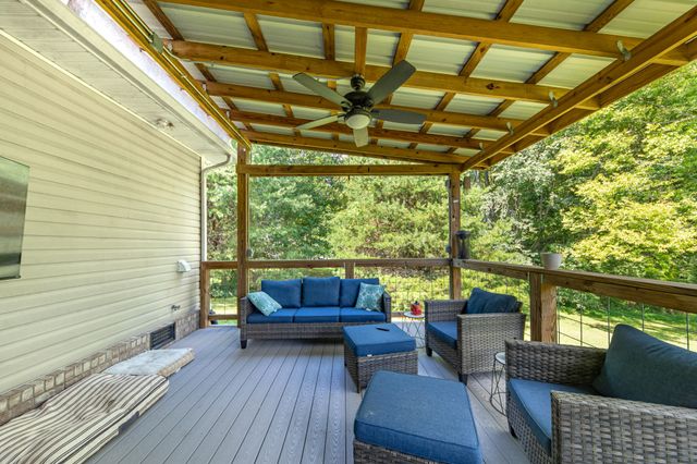 463 White Oak Trl, Spring Hill, TN 37174