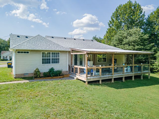463 White Oak Trl, Spring Hill, TN 37174