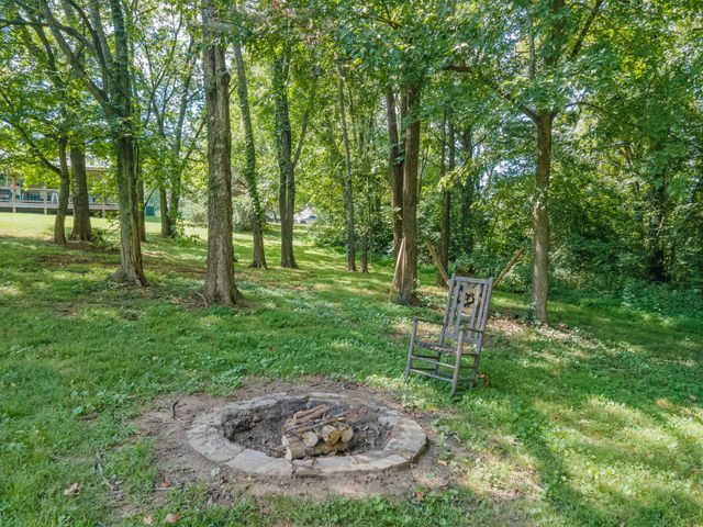 463 White Oak Trl, Spring Hill, TN 37174