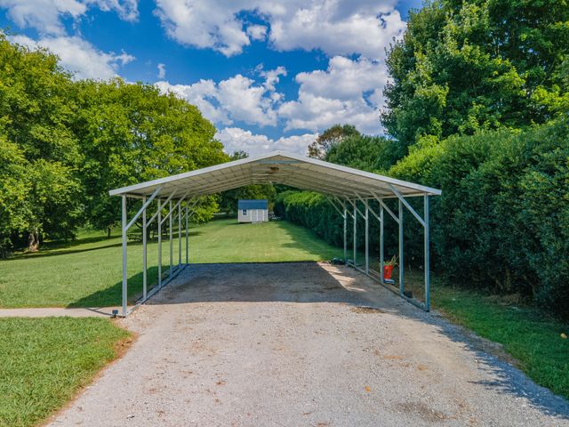 463 White Oak Trl, Spring Hill, TN 37174
