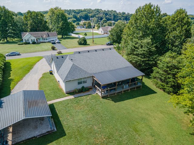 463 White Oak Trl, Spring Hill, TN 37174