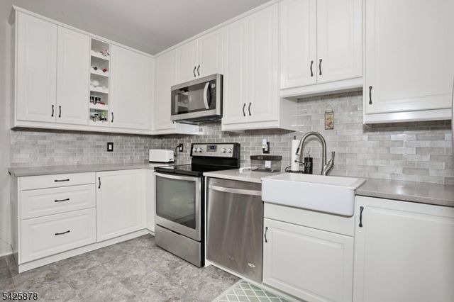 1314 Richmond Rd 314, West Milford Twp., NJ 07480