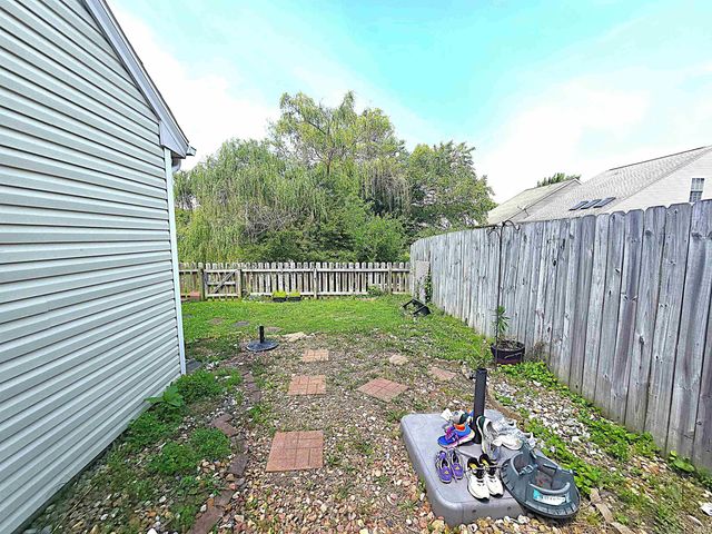 10028 Galleon Court, Evansville, IN 47725