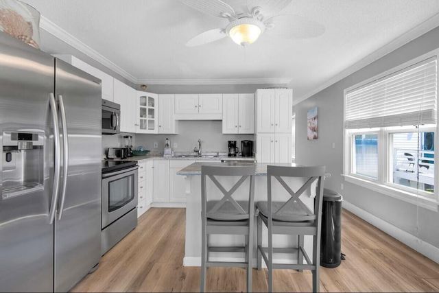 1420 Bahia Drive, Navarre, FL 32566