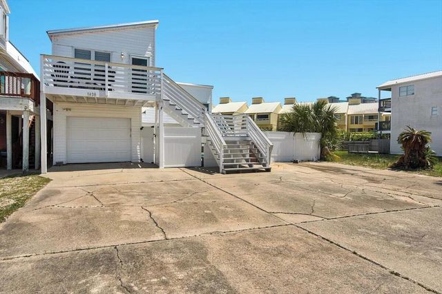 1420 Bahia Drive, Navarre, FL 32566