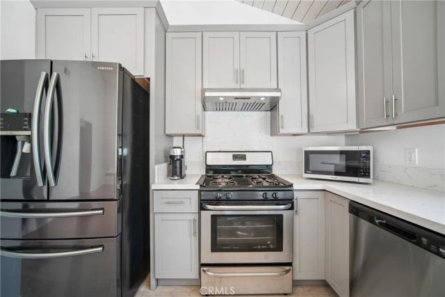 19 Woodrush, Irvine, CA 92604