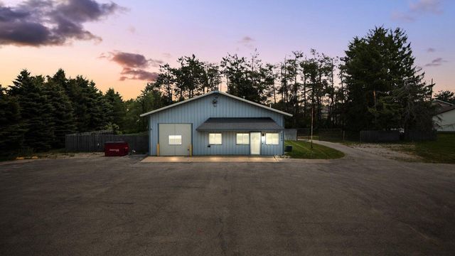2443 S Otsego Avenue, Gaylord, MI 49735