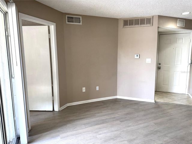 1916 LAKE ATRIUMS CIRCLE 32, Orlando, FL 32839