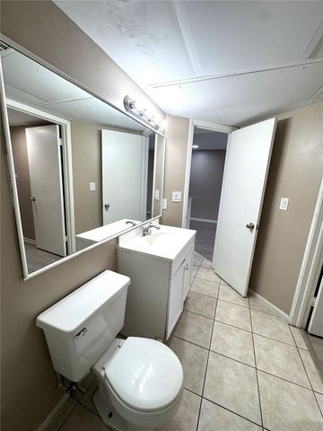 1916 LAKE ATRIUMS CIRCLE 32, Orlando, FL 32839