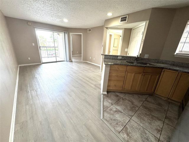 1916 LAKE ATRIUMS CIRCLE 32, Orlando, FL 32839