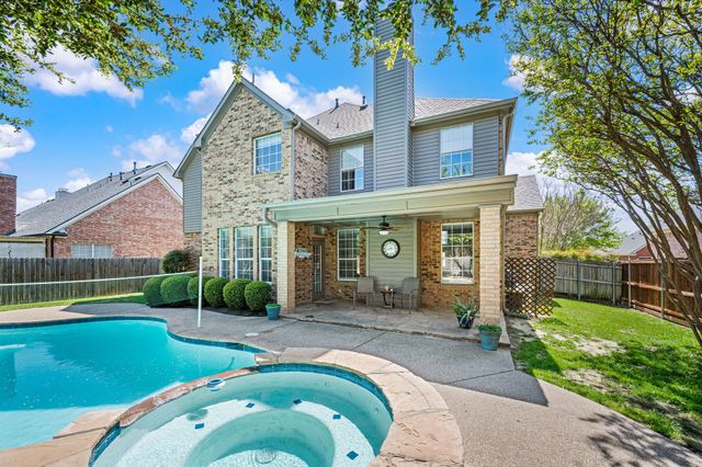417 Shade Tree Circle, Hurst, TX 76054