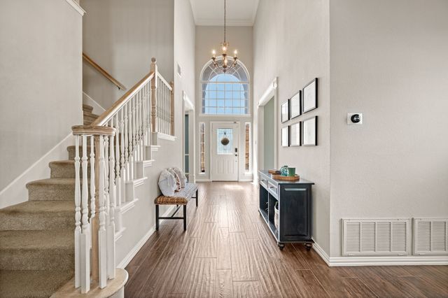 417 Shade Tree Circle, Hurst, TX 76054