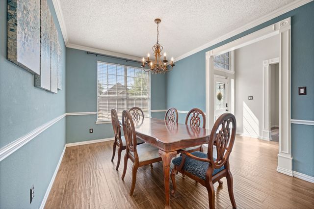 417 Shade Tree Circle, Hurst, TX 76054