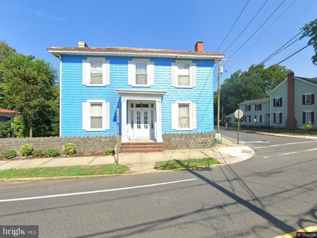 95 MILL ST, Mount Holly, NJ 08060