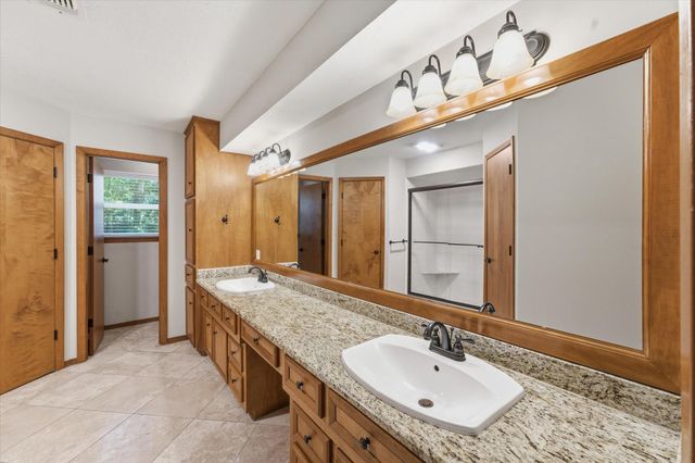 2 Rambling Wood Court, The Woodlands, TX 77380