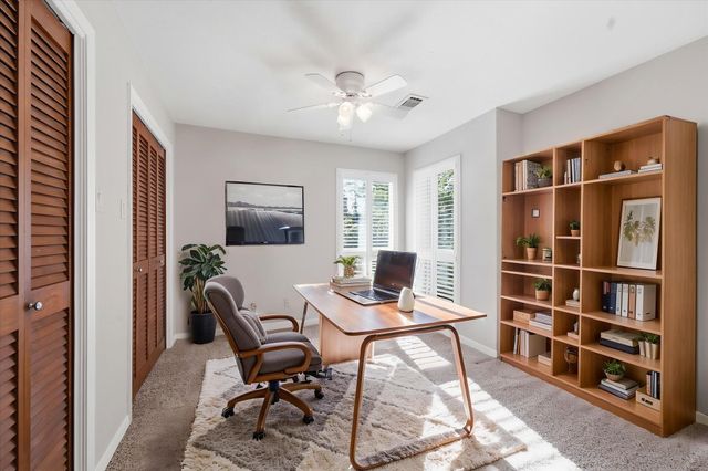 2 Rambling Wood Court, The Woodlands, TX 77380