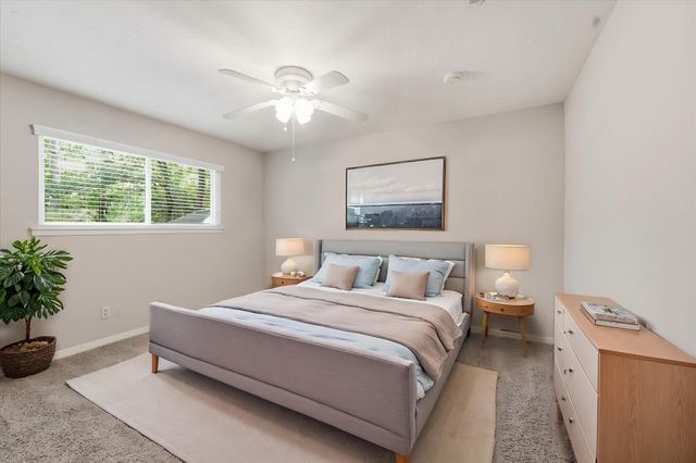 2 Rambling Wood Court, The Woodlands, TX 77380