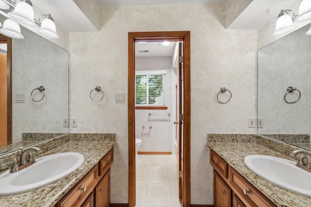2 Rambling Wood Court, The Woodlands, TX 77380