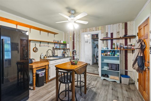 303 W Market Street, Honey Grove, TX 75446