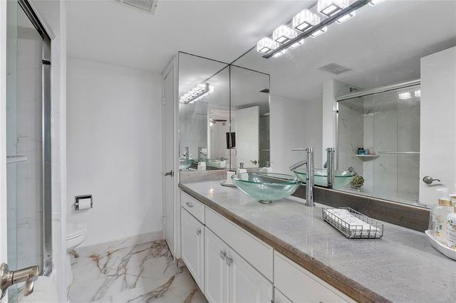 3100 NE 49th Street 807, Fort Lauderdale, FL 33308