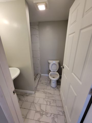 353 Elysian Fields Rd B, Nashville, TN 37211