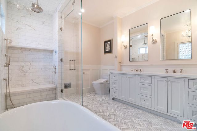 106 N Citrus Avenue, Los Angeles, CA 90036