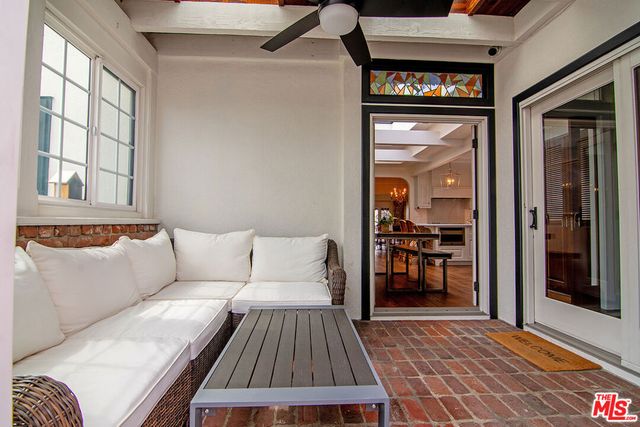 106 N Citrus Avenue, Los Angeles, CA 90036