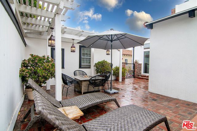 106 N Citrus Avenue, Los Angeles, CA 90036