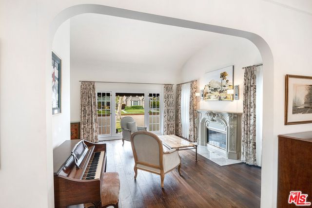 106 N Citrus Avenue, Los Angeles, CA 90036