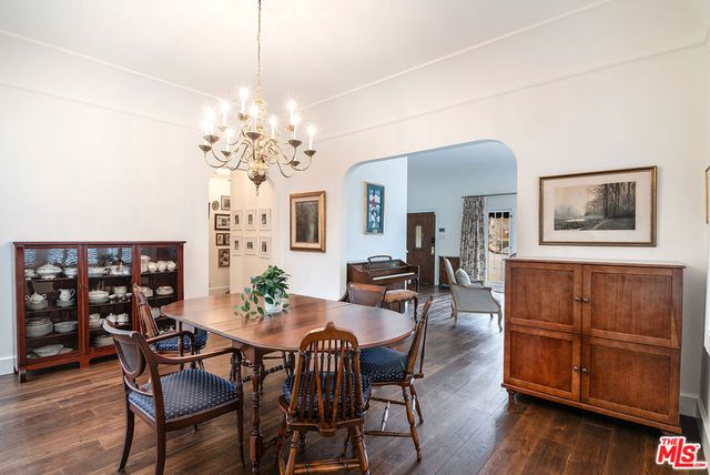 106 N Citrus Avenue, Los Angeles, CA 90036