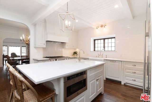 106 N Citrus Avenue, Los Angeles, CA 90036