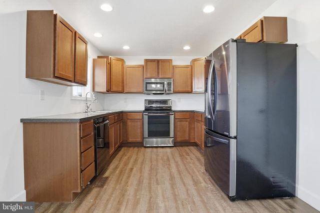 1486 NEW CHESTER RD, New Oxford, PA 17350