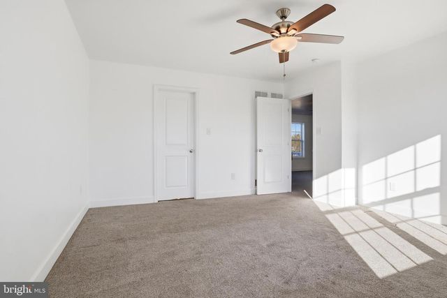 1486 NEW CHESTER RD, New Oxford, PA 17350