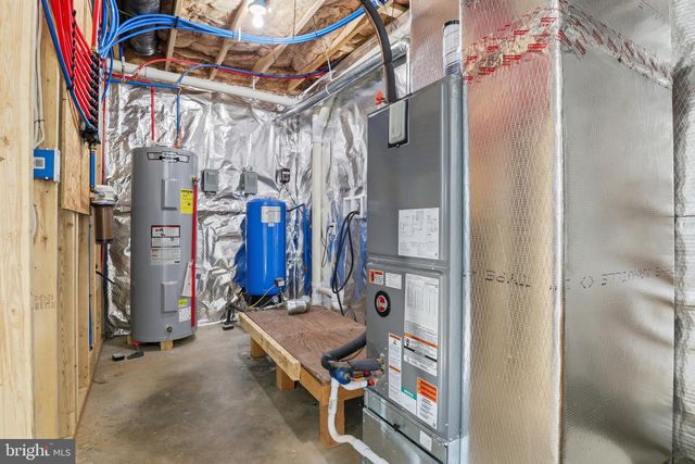 1486 NEW CHESTER RD, New Oxford, PA 17350