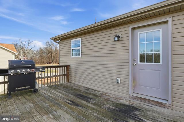 1486 NEW CHESTER RD, New Oxford, PA 17350