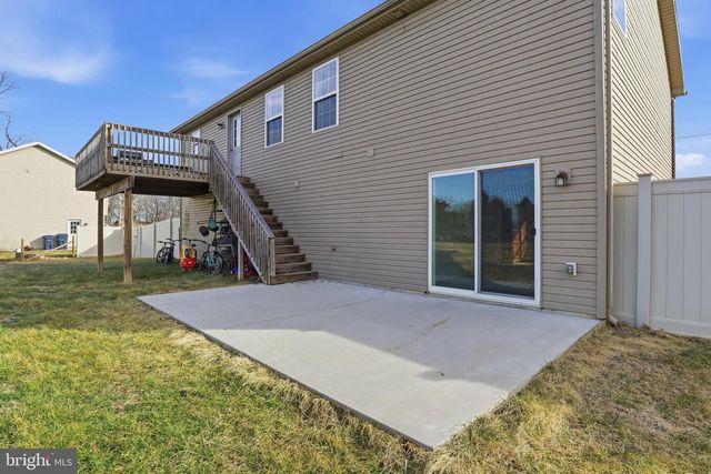 1486 NEW CHESTER RD, New Oxford, PA 17350