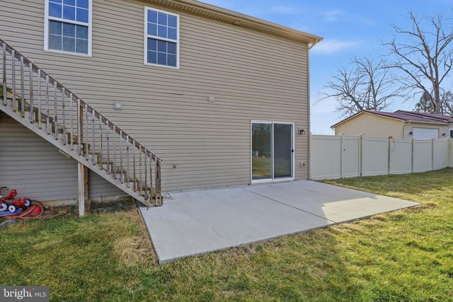 1486 NEW CHESTER RD, New Oxford, PA 17350