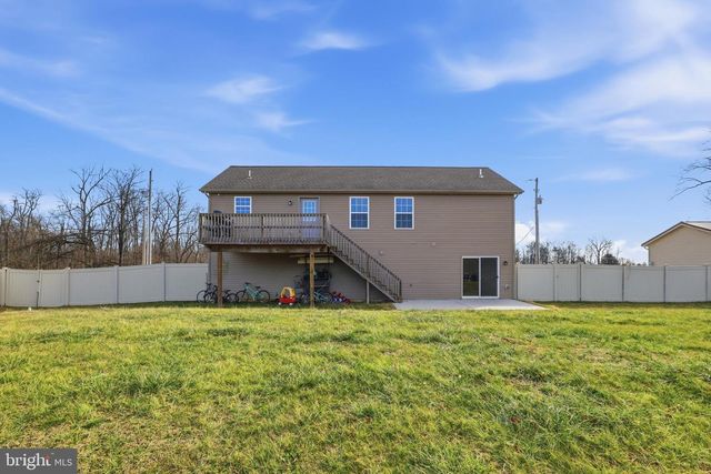 1486 NEW CHESTER RD, New Oxford, PA 17350