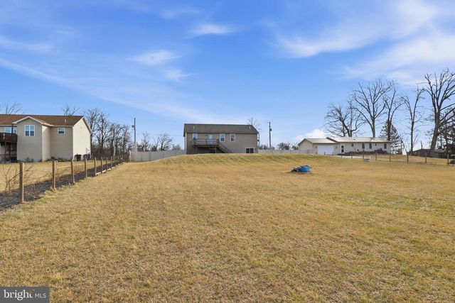 1486 NEW CHESTER RD, New Oxford, PA 17350